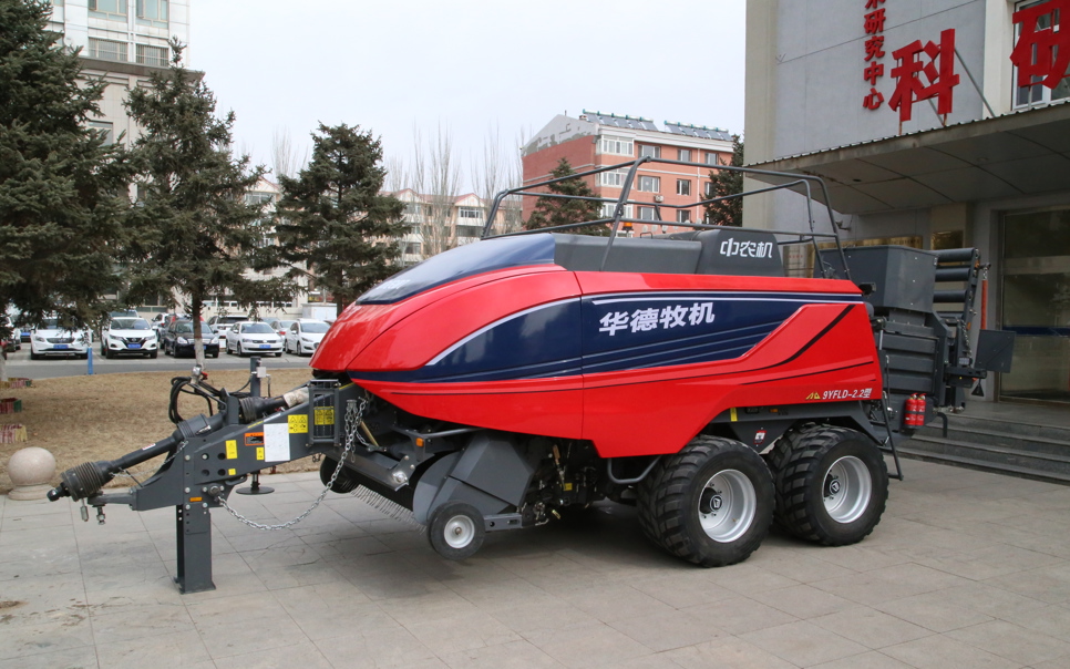 標(biāo)題：9YFLD-2.2型六道繩大方捆撿拾壓捆機(jī)
瀏覽次數(shù)：198
發(fā)表時(shí)間：2023-12-12